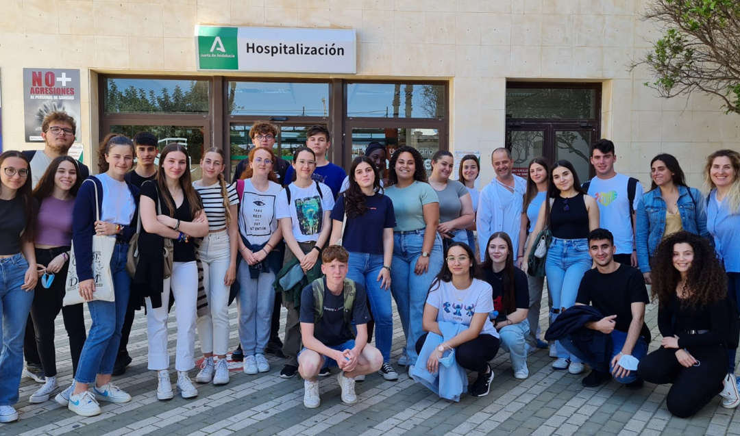 VISITA AL HOSPITAL UNIVERSITARIO PONIENTE
