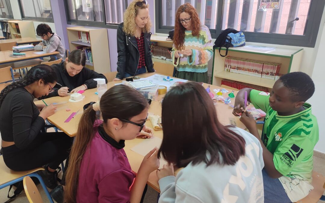 Taller decorativo de libros